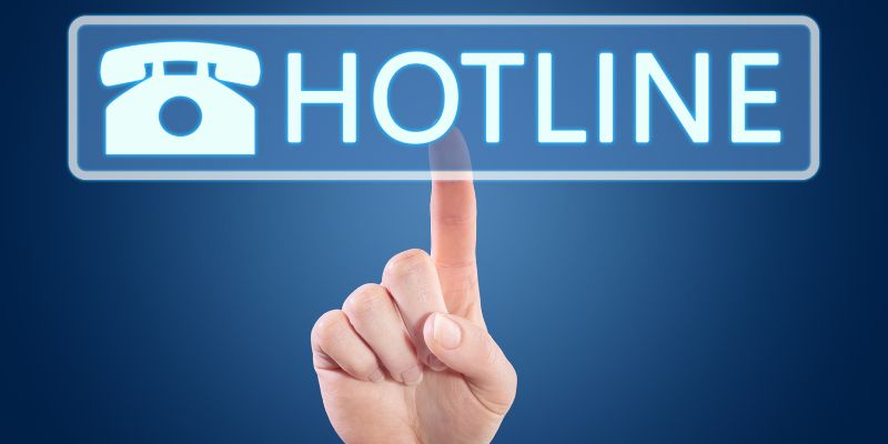 Gọi hotline nhà cái khi cần tư vấn ngay lập tức